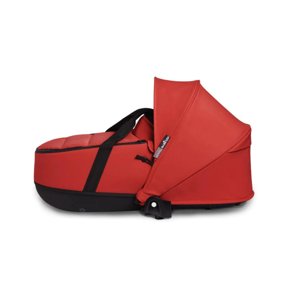Babyzen Yoyo bassinet in red colour pack