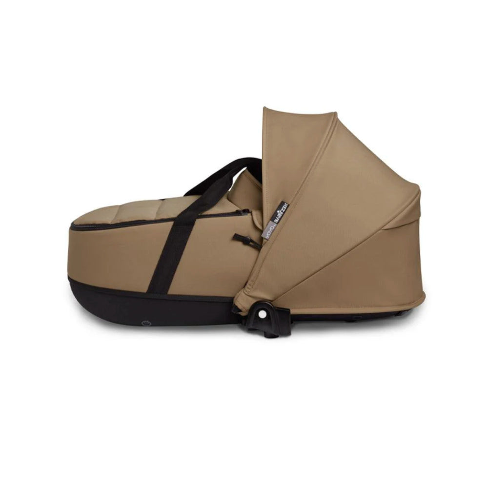 Babyzen Yoyo bassinet in toffee colour pack